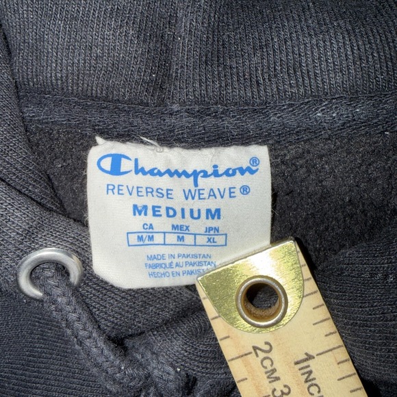 Champion Hoodie Mens Medium Black Reverse Weave Fleece Pullover Logo Sleeve - Picture 7 of 8